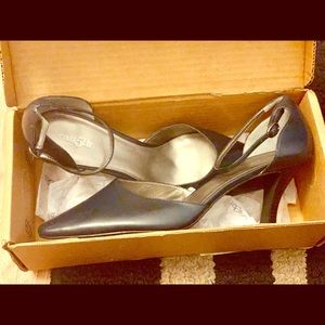 East 5th women shoes